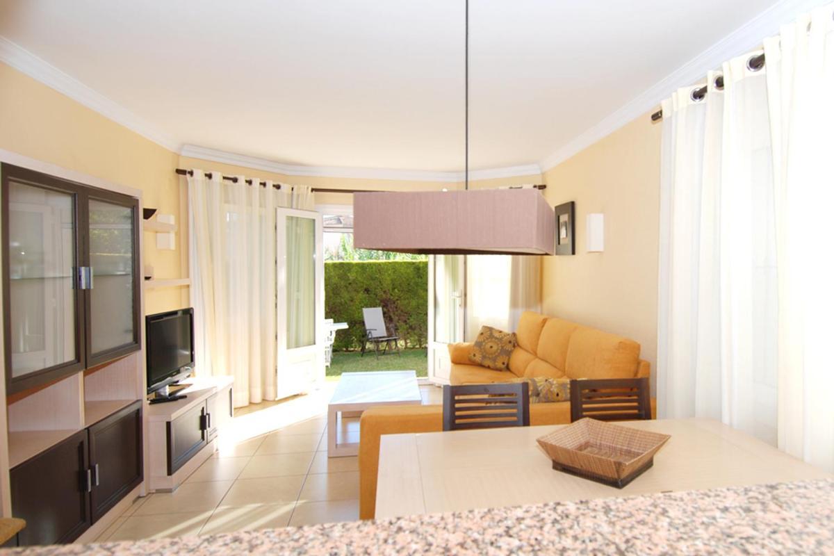 Villa Gaudi Oliva Luaran gambar